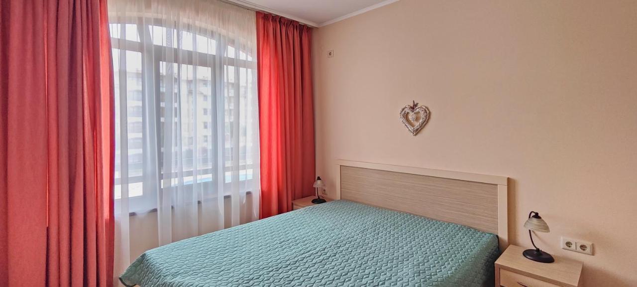 Royal Sun Apartments Pantai Sunny Luaran gambar