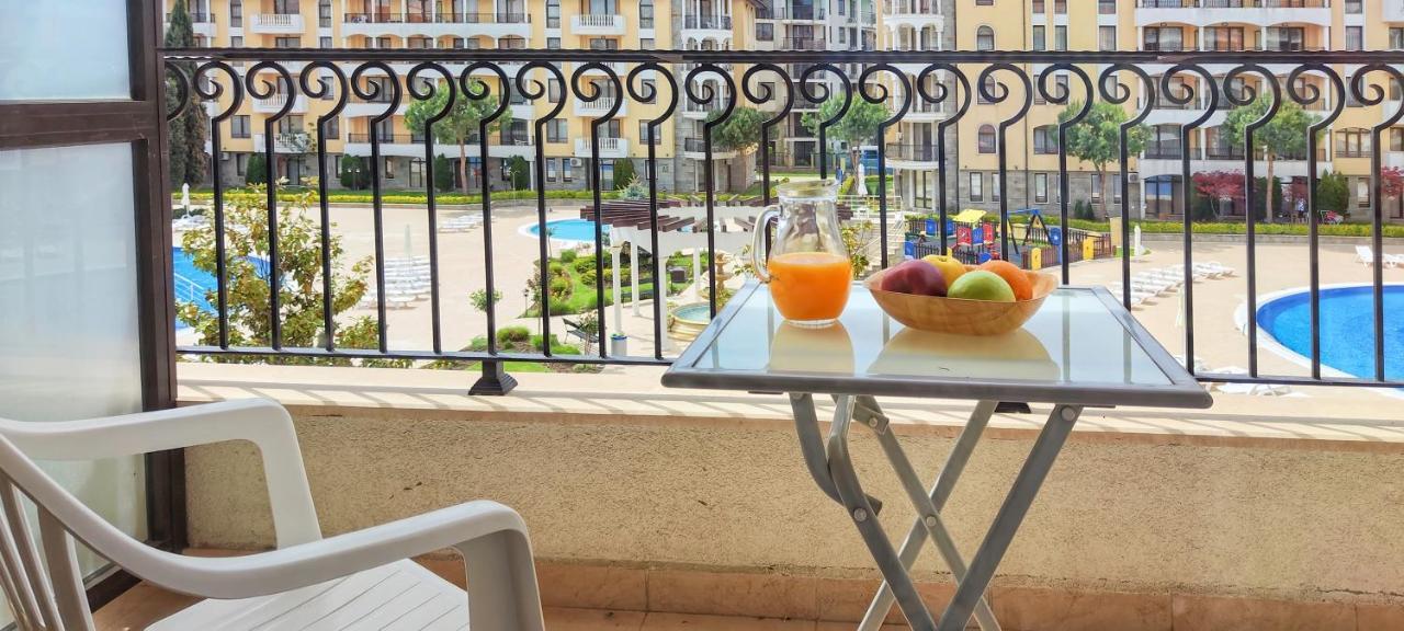 Royal Sun Apartments Pantai Sunny Luaran gambar