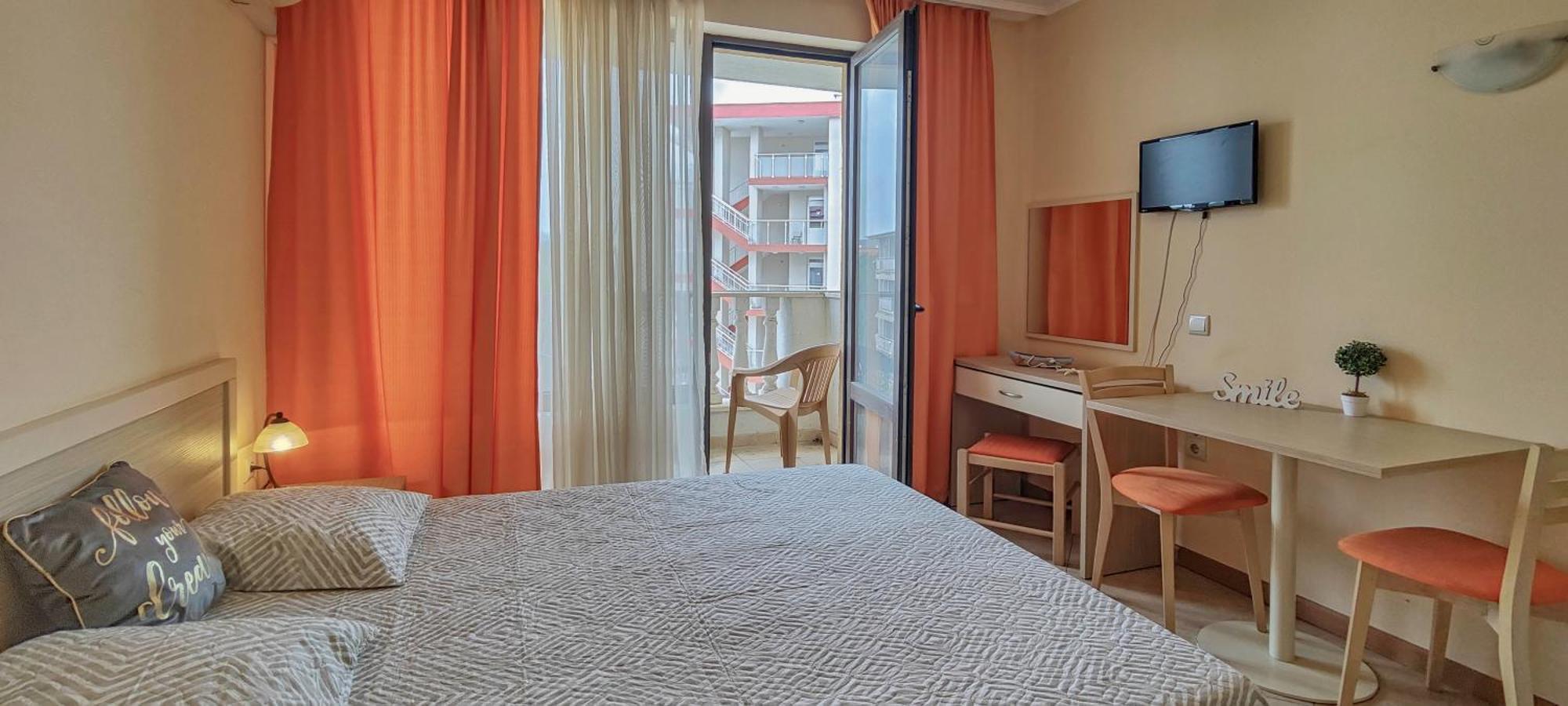 Royal Sun Apartments Pantai Sunny Luaran gambar